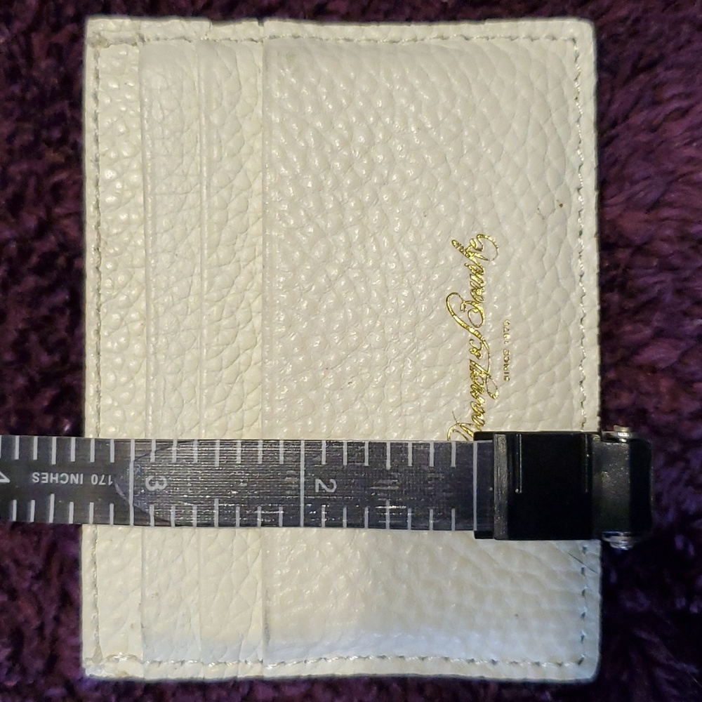 💥 SOLD 🚫  Dooney & Bourke card wallet, cream colored- - Picture 7 of 8